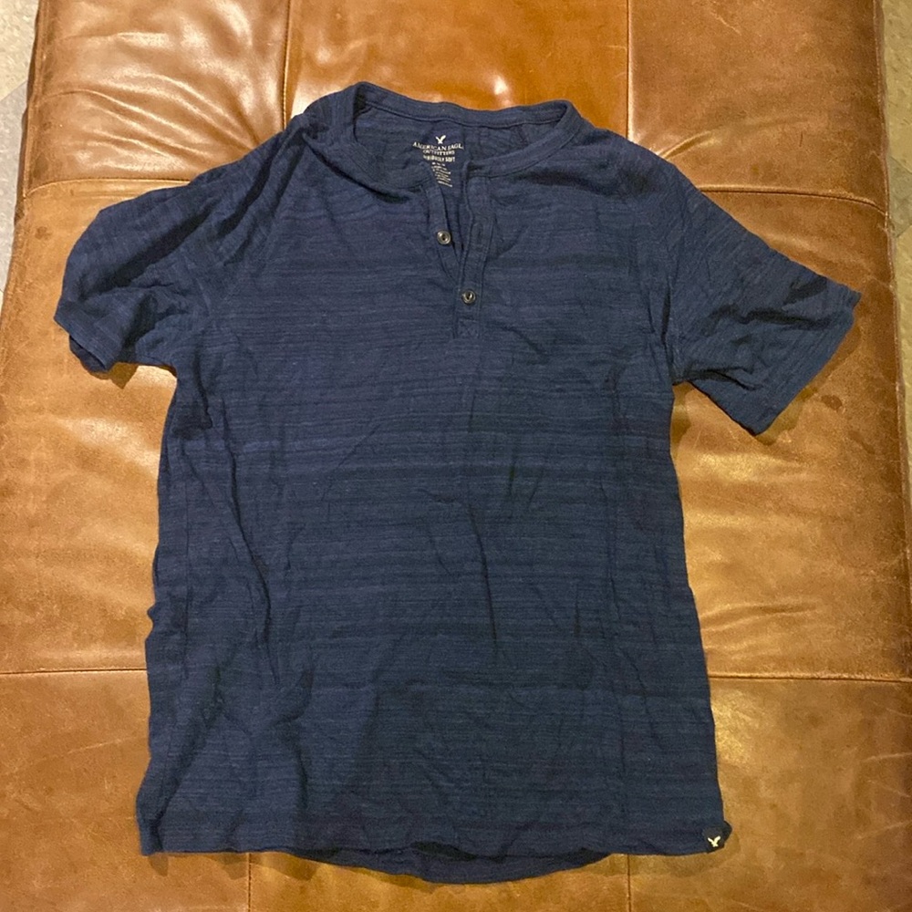 American Eagle T-shirt